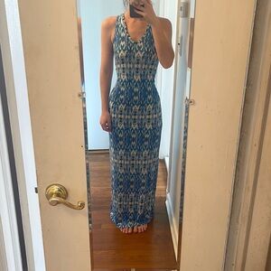 Blue and White V Neck Patterned Maxi Dress in Aztec Print